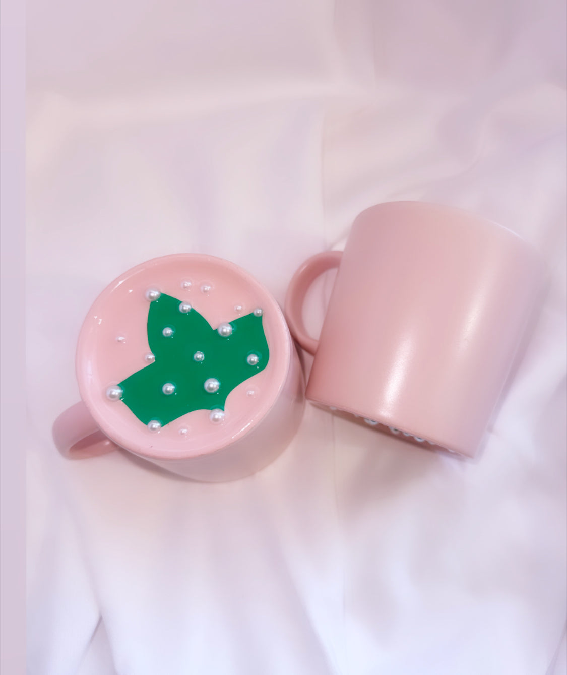 Elegant Pink Ceramic Mug Set with Ivy &amp; Pearl Design (Set of 2)